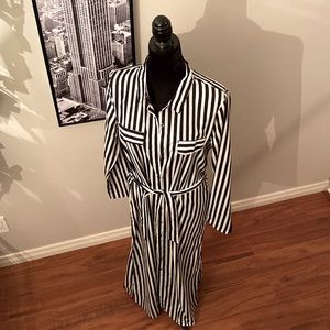 Black & White Striped Button Down Dress🖤🤍